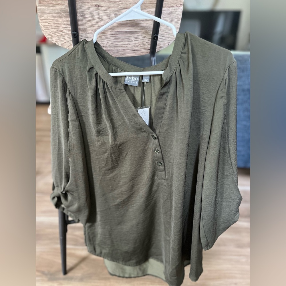 NWT Women’s Large Blouse
